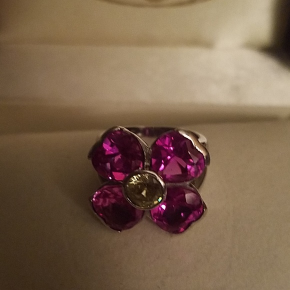 Pink flower ring - Picture 6 of 7